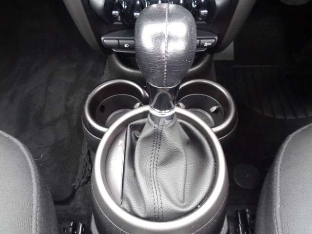 BMW MINI COOPER CROSSOVER