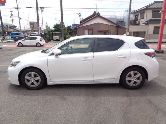 LEXUS CT200h