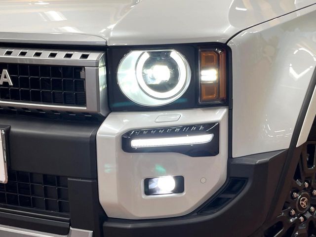 LANDCRUISER 250