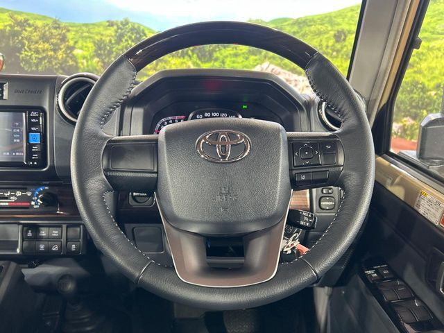 LANDCRUISER 70