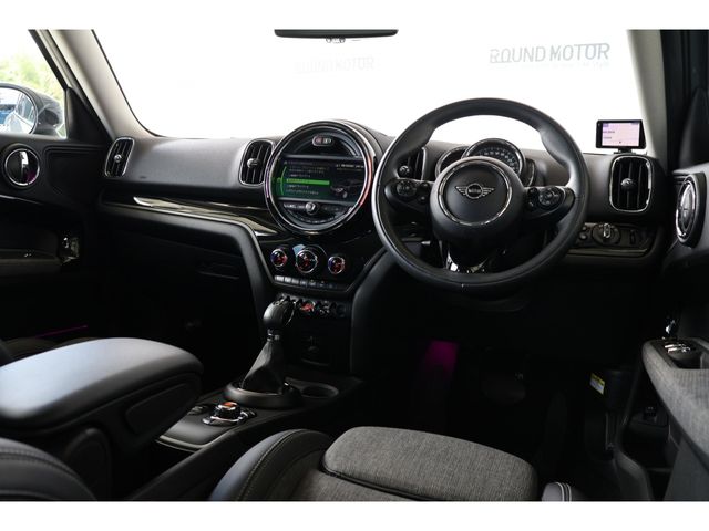 MINI COOPER D CROSSOVER