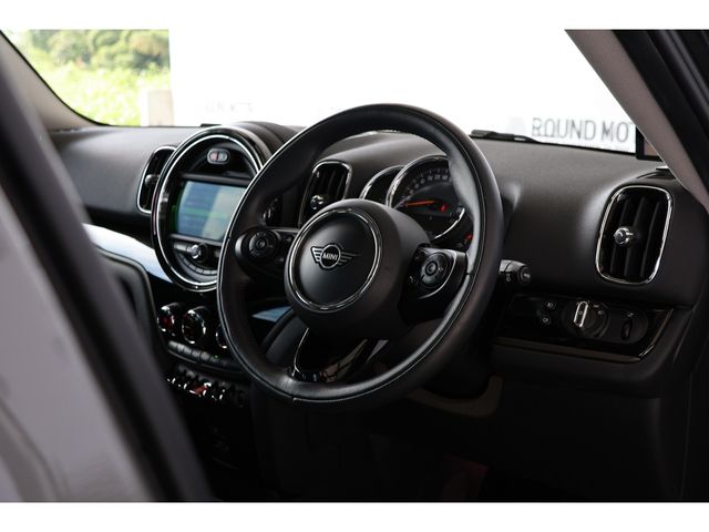 MINI COOPER D CROSSOVER