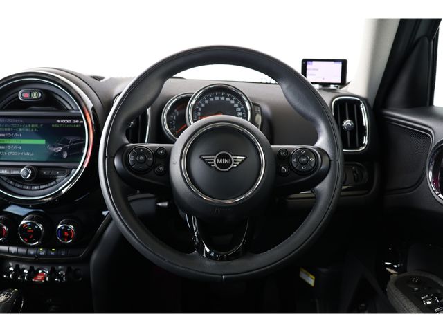 MINI COOPER D CROSSOVER