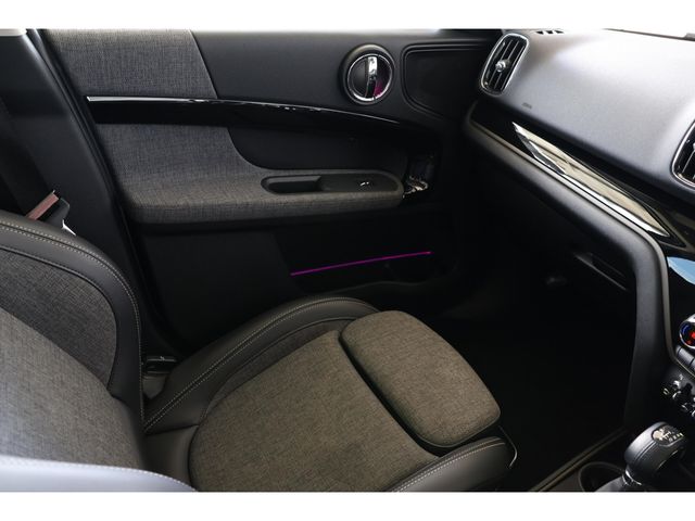 MINI COOPER D CROSSOVER