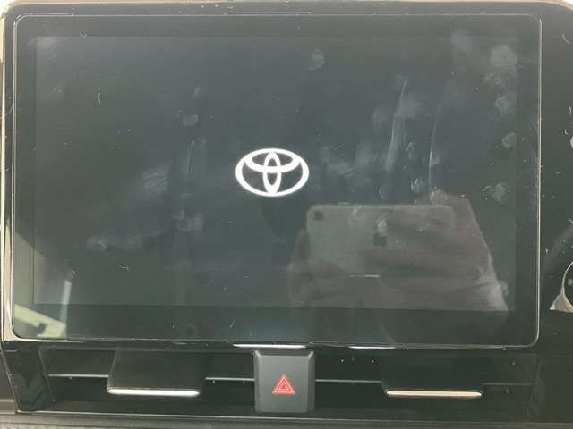 VOXY HYBRID