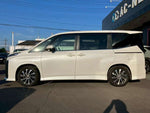 VOXY HYBRID