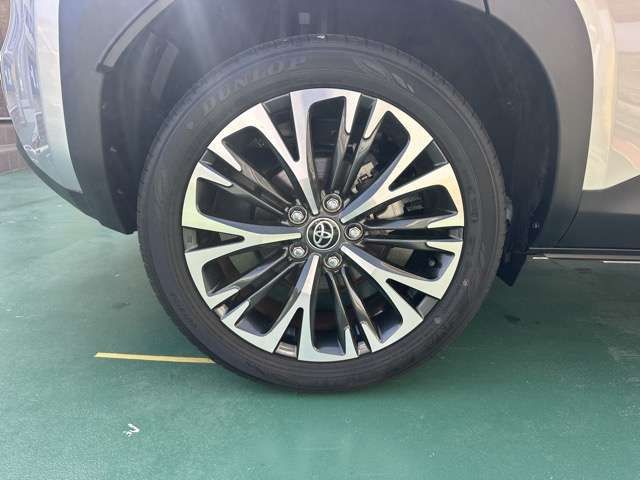 YARIS CROSS HYBRID