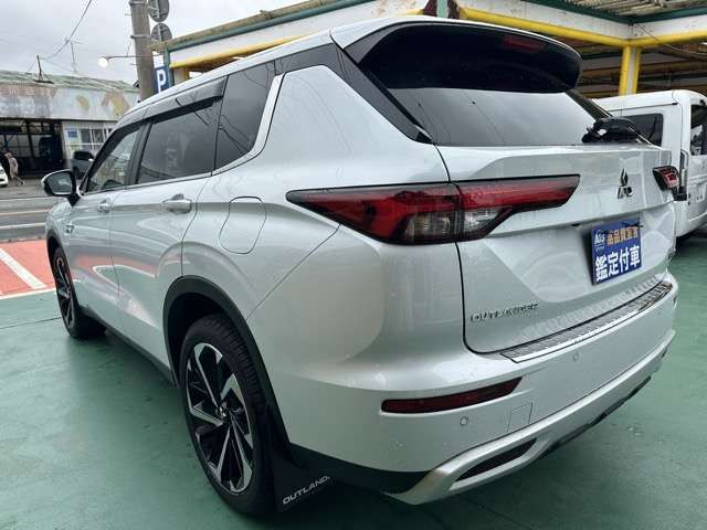 OUTLANDER PHEV