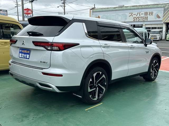 OUTLANDER PHEV