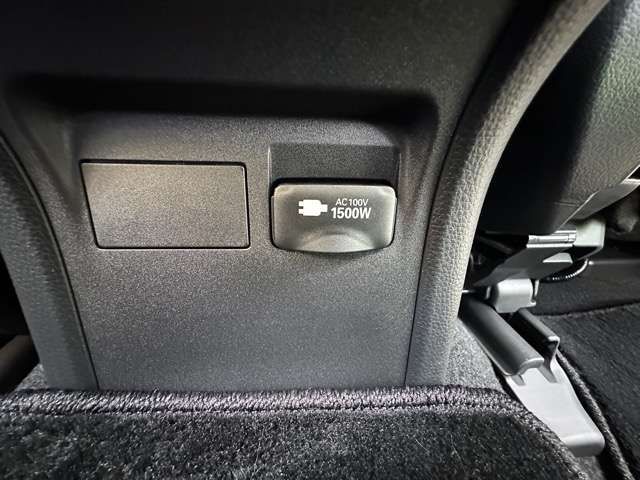 PRIUS 4WD