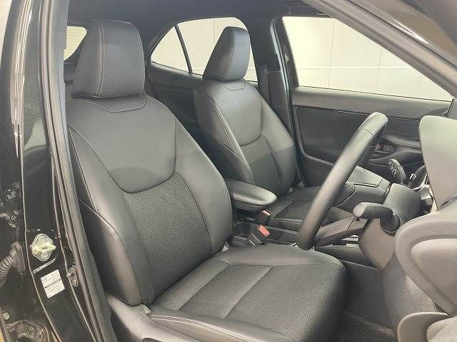 YARIS CROSS