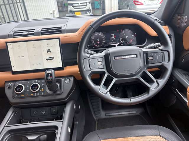 ROVER DEFENDER