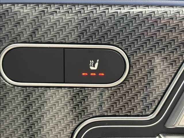 MERCEDES BENZ GLB