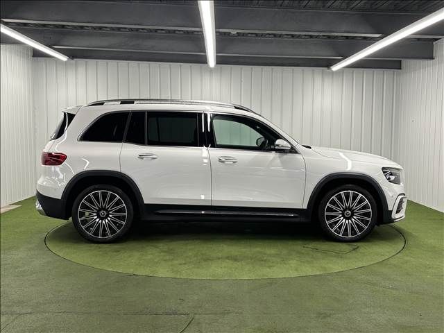 MERCEDES BENZ GLB