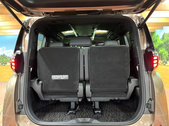 ALPHARD hybrid