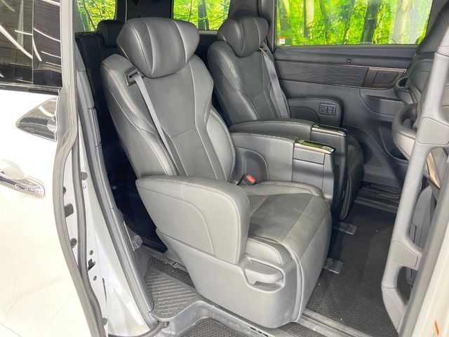 ALPHARD hybrid