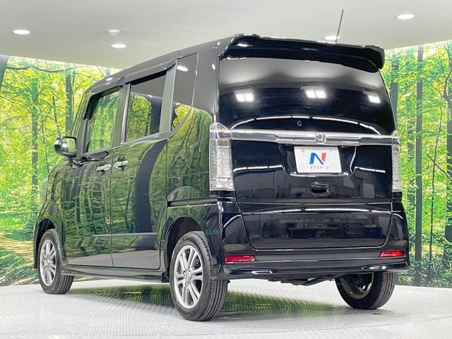 N BOX CUSTOM 4WD