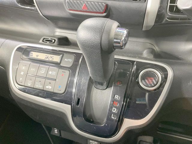 N BOX CUSTOM 4WD