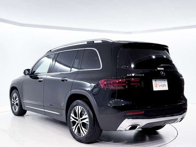MERCEDES BENZ GLB
