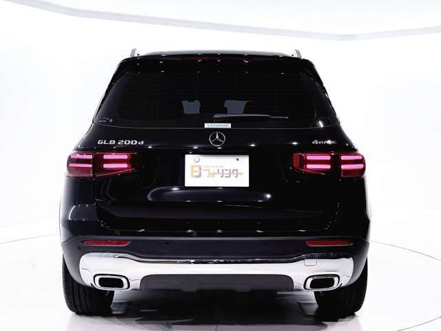 MERCEDES BENZ GLB