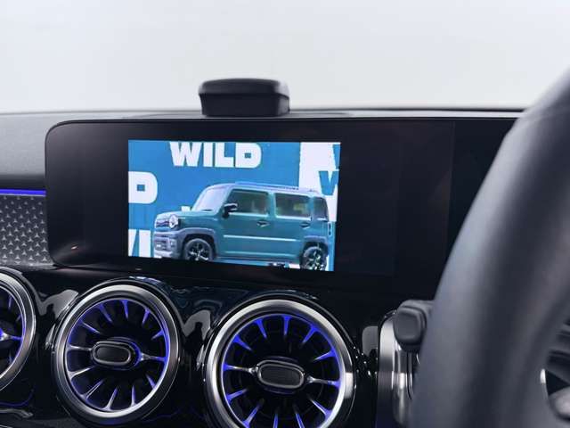 MERCEDES BENZ GLB