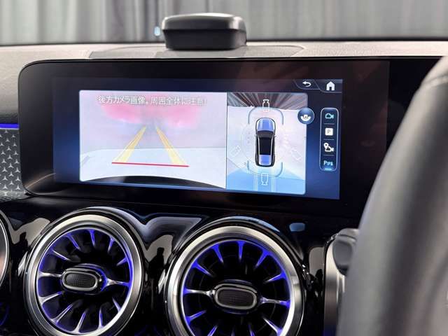 MERCEDES BENZ GLB