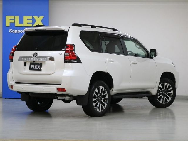 LANDCRUISER PRADO