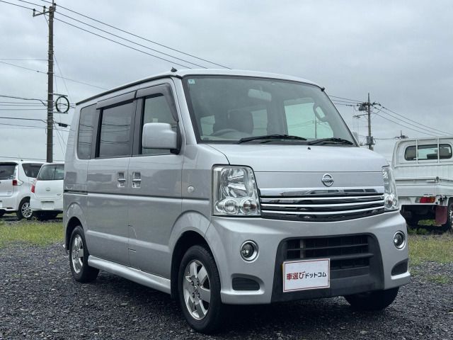 NV100 CLIPPER RIO