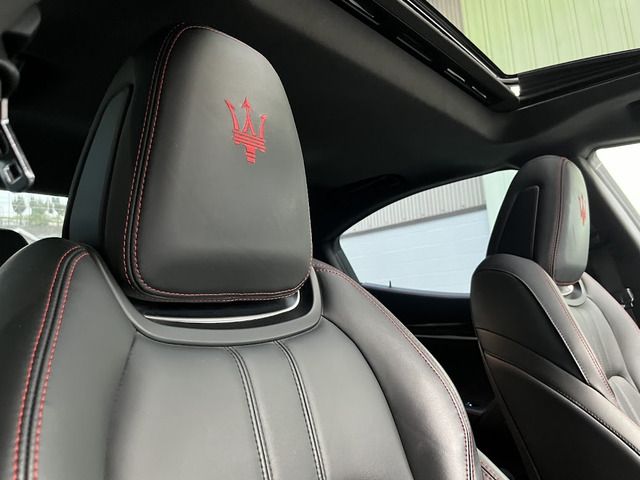 MASERATI GHIBLI Sedan
