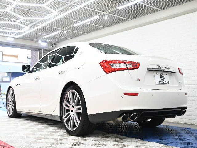 MASERATI GHIBLI Sedan