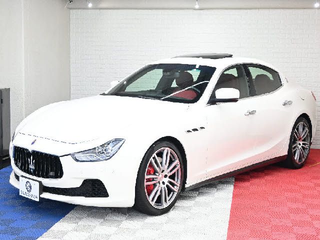 MASERATI GHIBLI Sedan