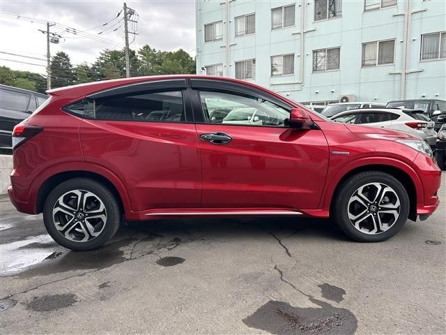 VEZEL HYBRID 4WD