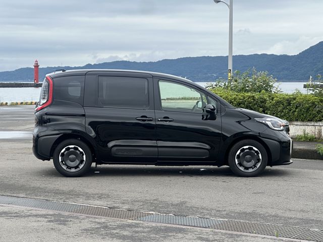 SIENTA HYBRID
