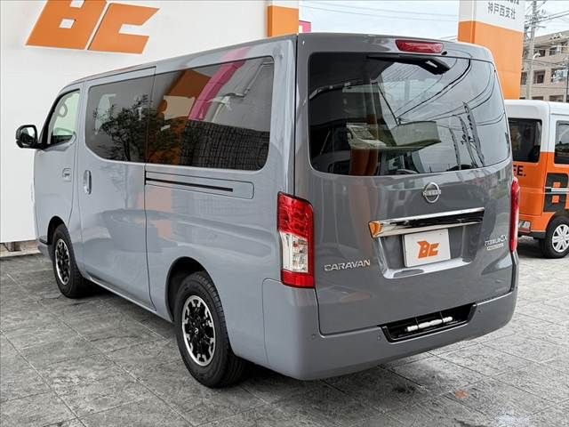 CARAVAN van 2WD