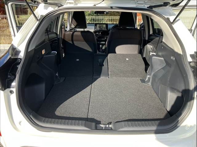 YARIS CROSS HYBRID