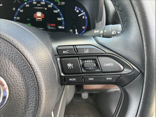 YARIS CROSS HYBRID