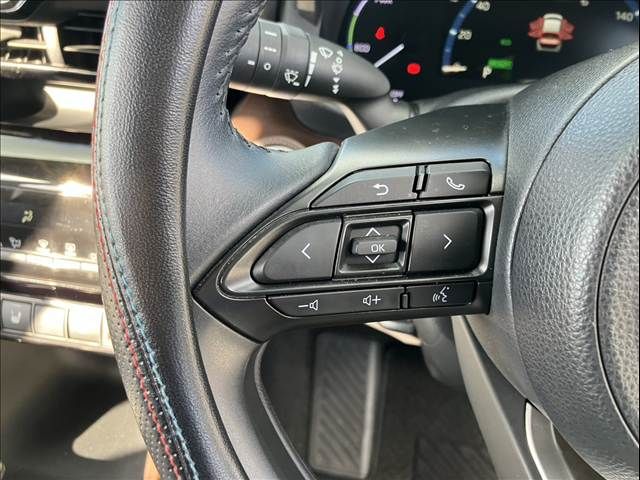 YARIS CROSS HYBRID