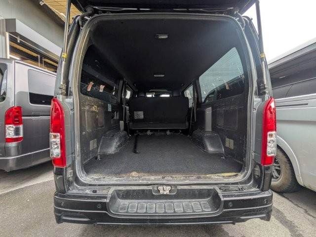 HIACE van 4WD