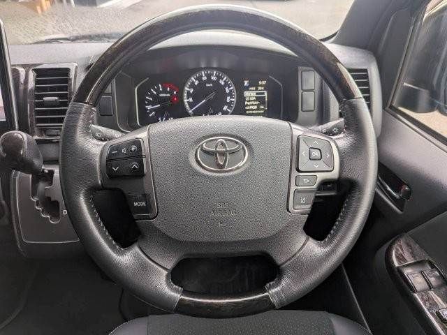 HIACE van 4WD