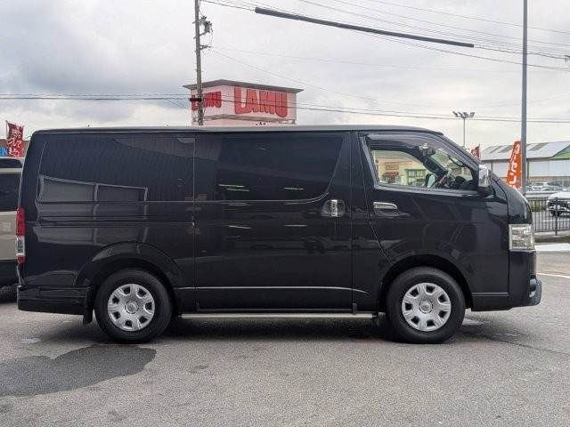 HIACE van 4WD