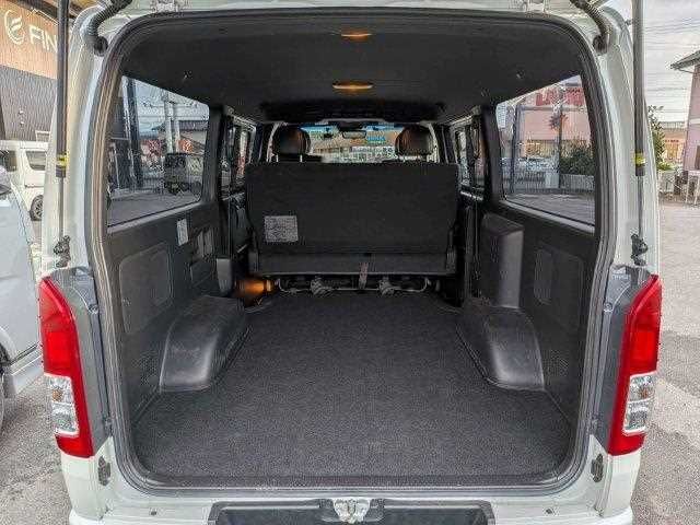 HIACE van 4WD