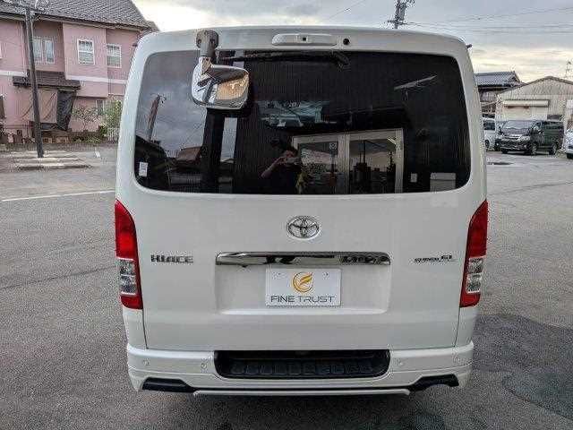 HIACE van 4WD