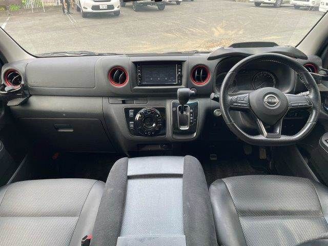CARAVAN van 2WD