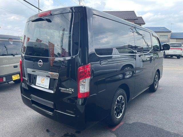 CARAVAN van 2WD