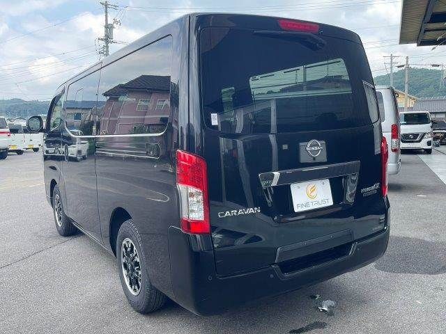 CARAVAN van 2WD