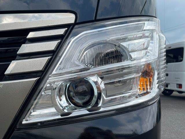 CARAVAN van 2WD