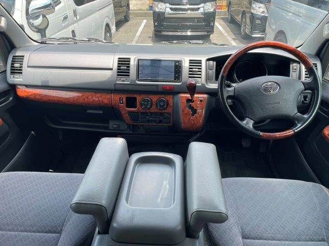 HIACE van 2WD