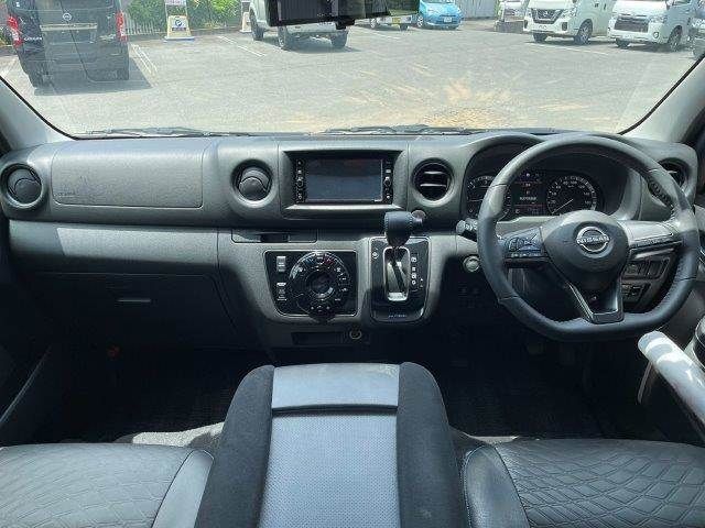 CARAVAN van 4WD