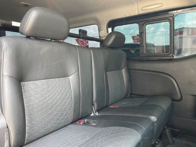 CARAVAN van 4WD