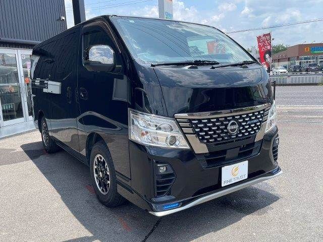 CARAVAN van 4WD